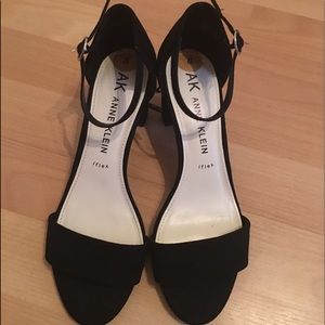 Ladies high heel shoes